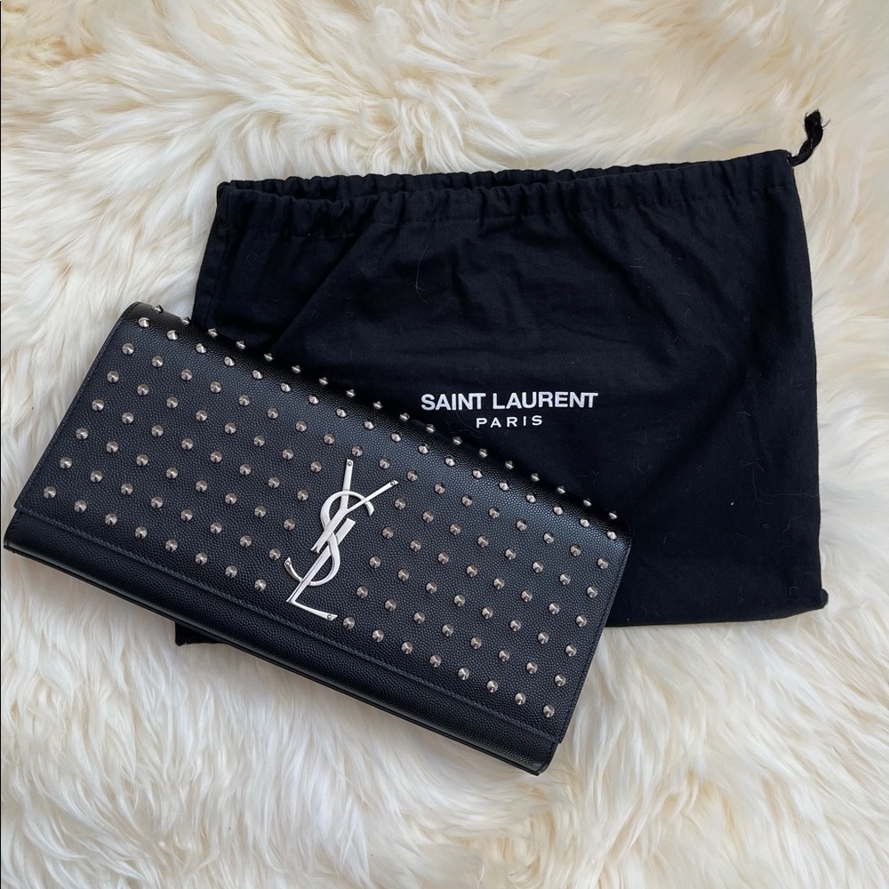 🌟💫San Laurent Leather Clutch with Studs💫🌟